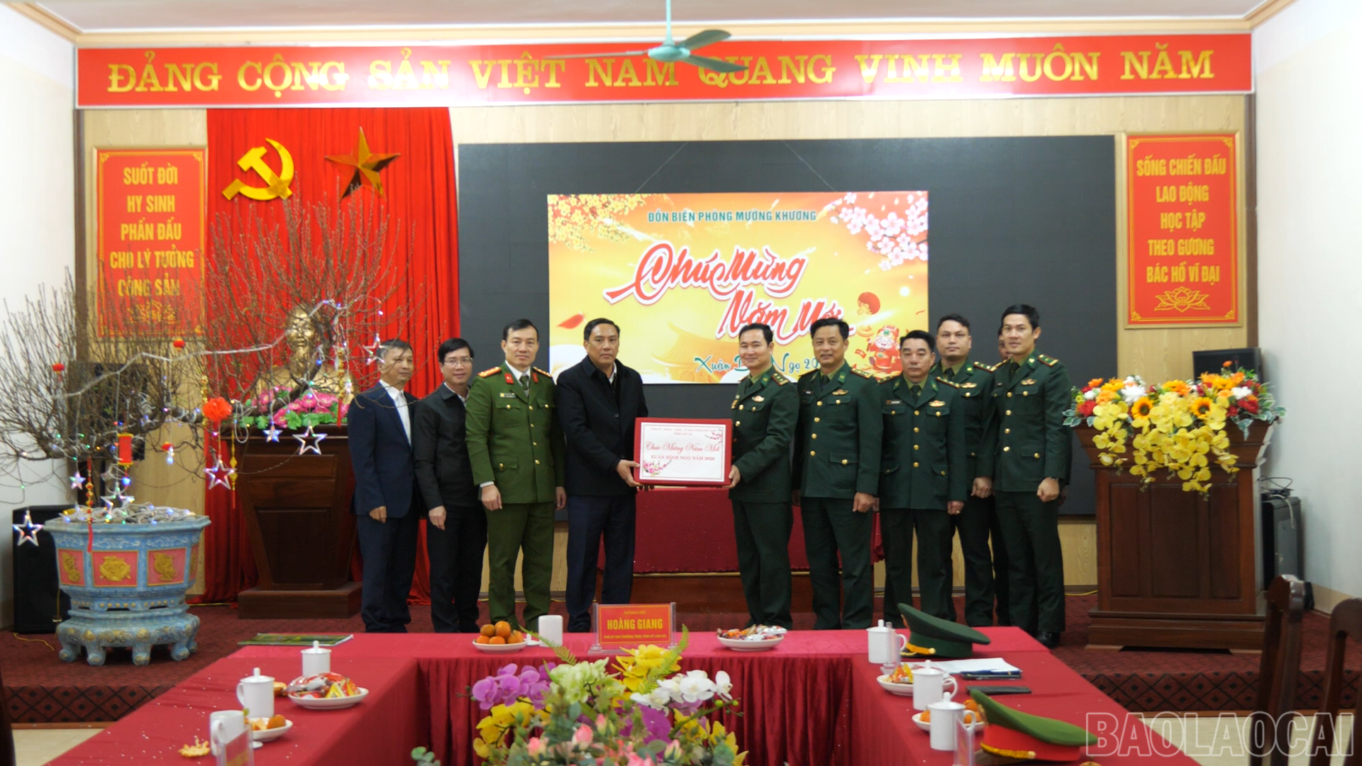 anh tin bai